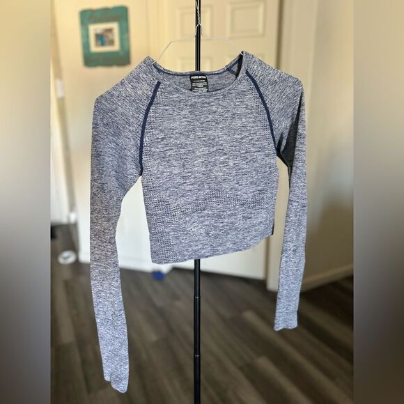 Pink by Vic Secret Activewear crop top - Picture 1 of 5